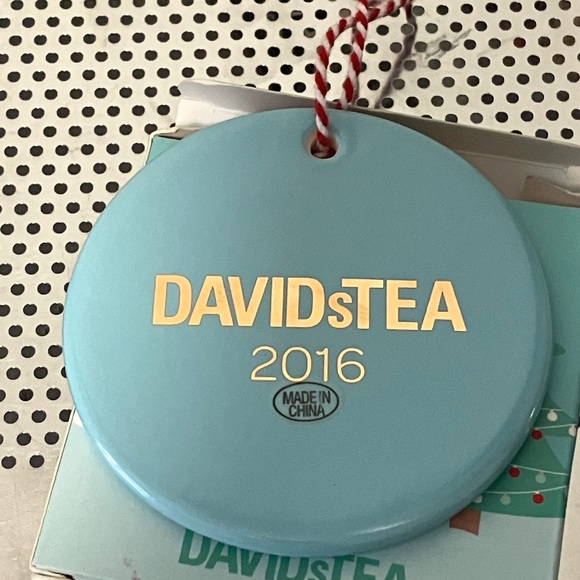 DavidsTea Christmas Tree Ornament Decoration with Skiing Mouse 2016 - Picture 3 of 4